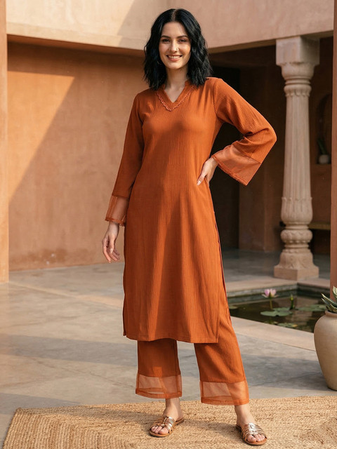 Varanga Straight Kurta With Trousers Set - Image 7
