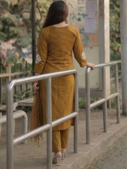 Anni Designer Women Regular Kurta with Trousers & With Dupatta - Image 3
