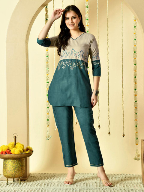 DISHWA FASHION Pure Cotton Printed Tunic with Trousers