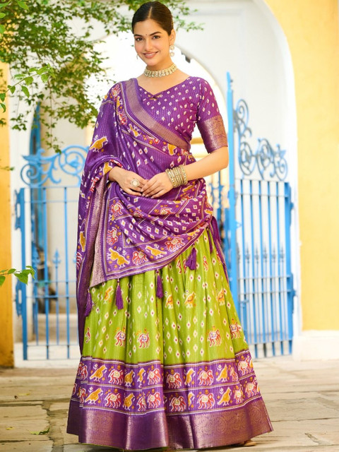 VASTRYN Ready to Wear Lehenga & Unstitched Blouse With Dupatta