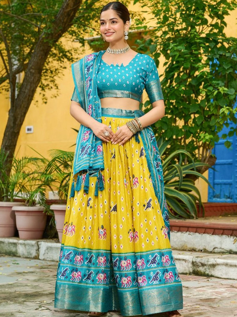VASTRYN Ready to Wear Lehenga & Unstitched Blouse With Dupatta