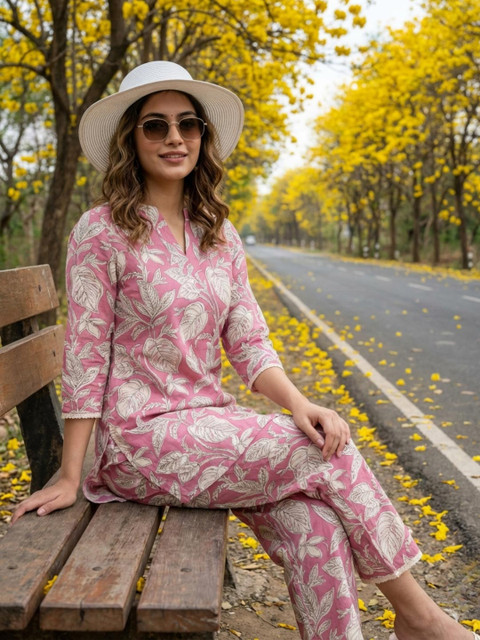 Saanjh Printed V-Neck Three Fourth Sleeves Pure Cotton Tunic With Trousers