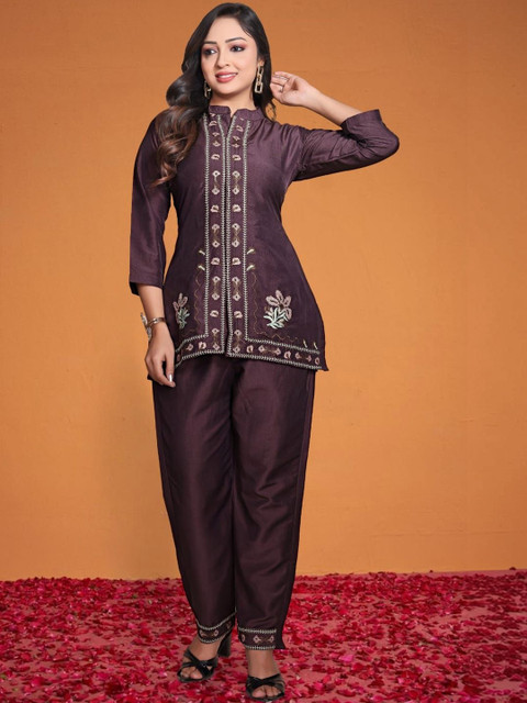 BNF Silk Embroidered Tunic with Trousers