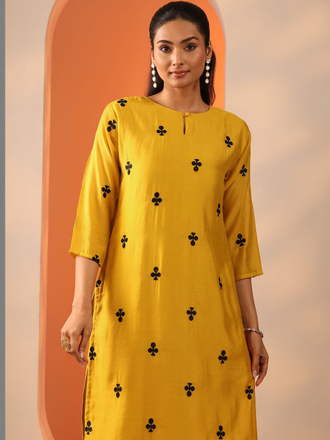 Libas Women Floral Embroidered Regular Kurta with Trousers & With Dupatta - Image 2