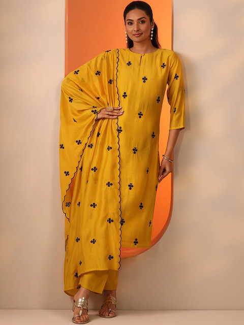 Libas Women Floral Embroidered Regular Kurta with Trousers & With Dupatta - Image 5