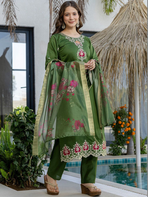 all about you Women Embroidered Regular Chanderi Silk Kurta with Trousers & With Dupatta - Image 7