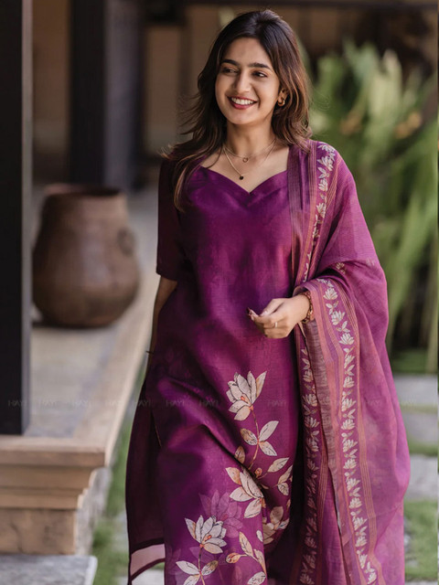 Sangria Women Wine Floral Printed Straight Silk Kurta & Dupatta - Image 4