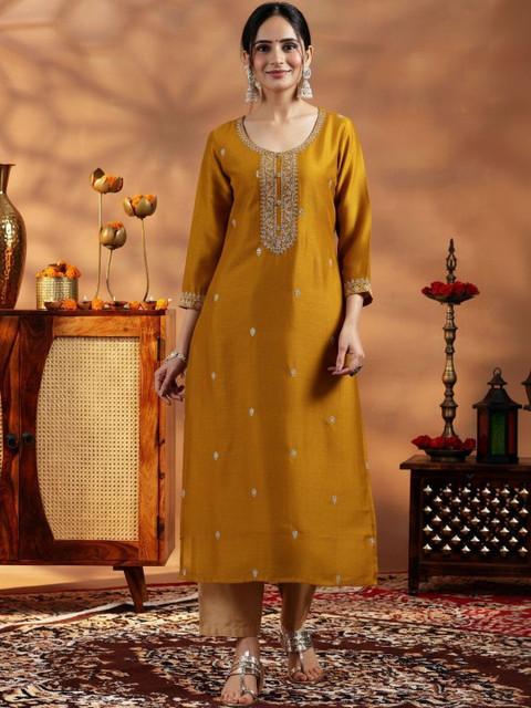 FORKEY Women Embroidered Thread Work Kurta