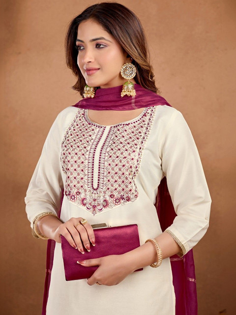 HERE&NOW Women Ethnic Motifs Embroidered Thread Work Kurta with Trousers & With Dupatta - Image 6