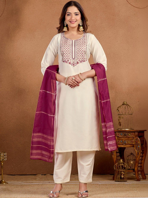 HERE&NOW Women Ethnic Motifs Embroidered Thread Work Kurta with Trousers & With Dupatta - Image 2