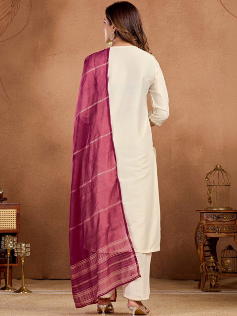 HERE&NOW Women Ethnic Motifs Embroidered Thread Work Kurta with Trousers & With Dupatta - Image 4