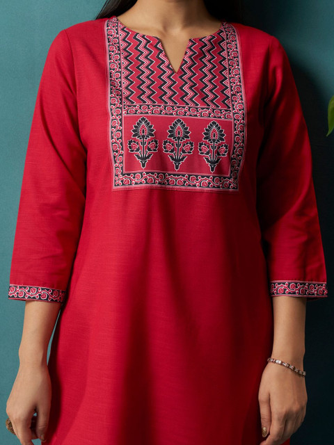 DRESOUL Women Ethnic Motifs Printed Regular Kurta with Trousers & With Dupatta - Image 5