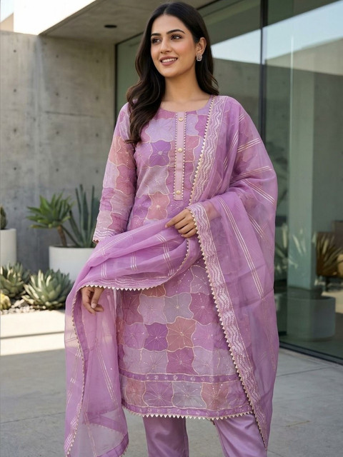 HMP Fashion Embroidered Organza Unstitched Dress Material - Image 2