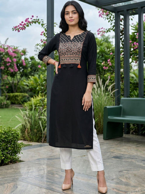 Varanga Women Ethnic Motifs Embroidered Thread Work Indie Prints Kurta - Image 2