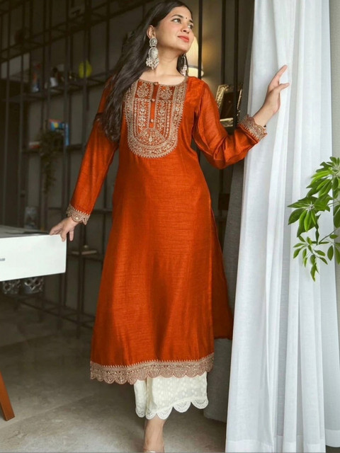 rarethread Embellished Round Neck Thread Work Grandeur & Majestic Artwork Kurta