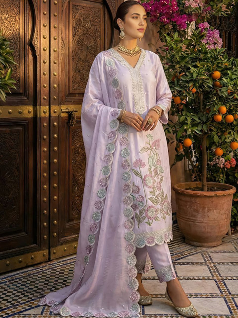 Lady charm Women Floral Embroidered Regular Thread Work Kurta with Trousers & With Dupatta