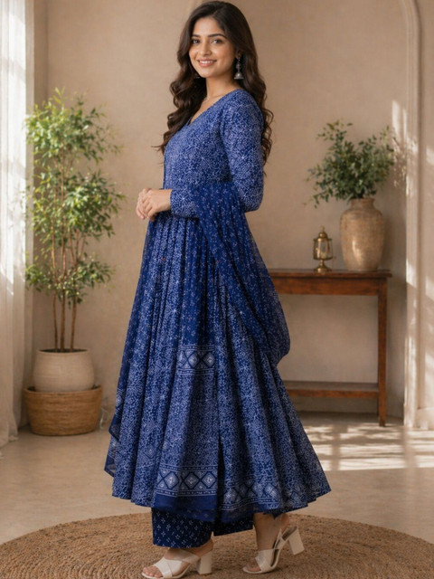 Chhipa Prints Women Ethnic Motifs Printed Regular Kurta with Trousers & With Dupatta - Image 3