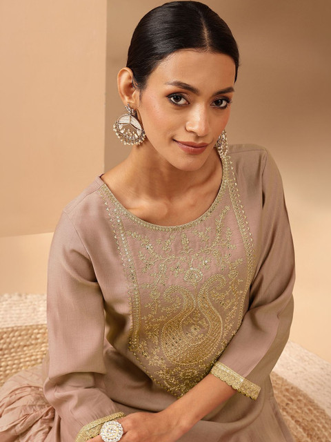 Janasya Women Embroidered Thread Work Kurta - Image 2