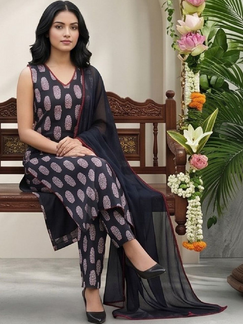 Varanga Women Ethnic Motifs Printed Regular Pure Cotton Kurta with Trousers & With Dupatta