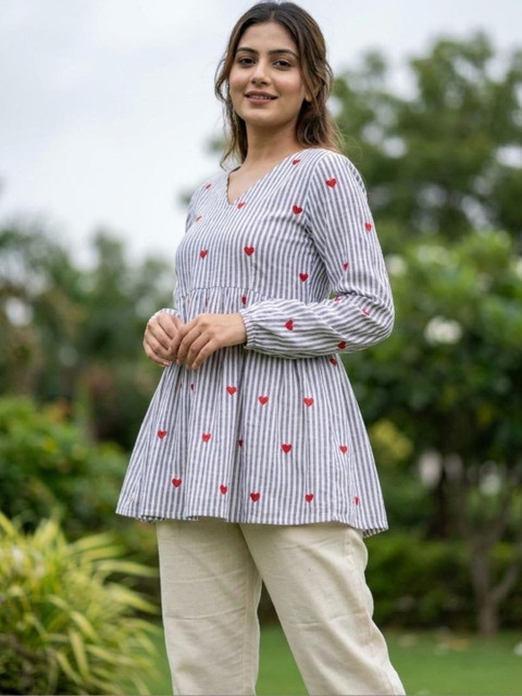 ODETTE Floral Printed V-Neck Tunic With Trousers - Image 5