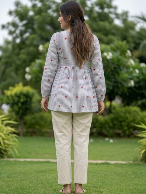 ODETTE Floral Printed V-Neck Tunic With Trousers - Image 3