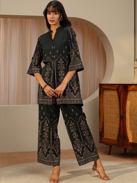 Libas Sacramento Green Floral Printed Viscose Rayon Co-Ord Set - Image 6