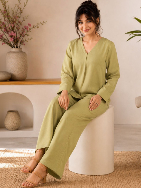 KALINI Linen Solid Top with Trousers - Image 5