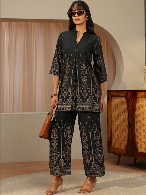 Libas Sacramento Green Floral Printed Viscose Rayon Co-Ord Set - Image 5