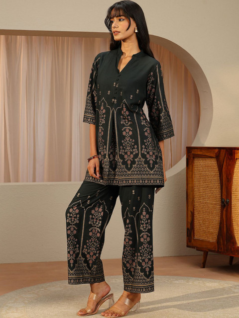 Libas Sacramento Green Floral Printed Viscose Rayon Co-Ord Set - Image 3