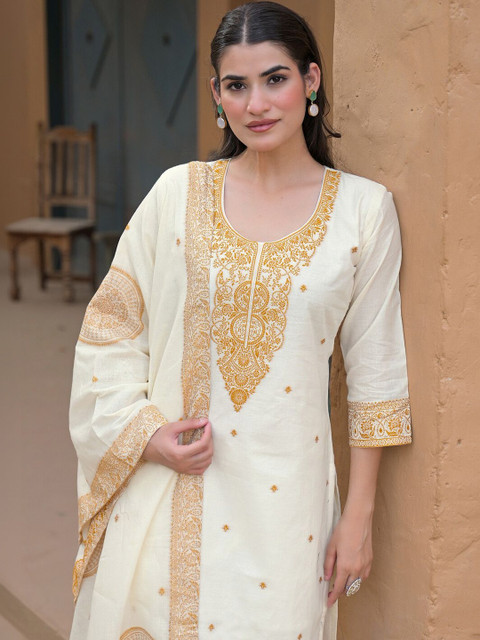 SKYLEE Women Ethnic Motifs Embroidered Regular Thread Work Pure Cotton Kurta with Trousers & With Dupatta - Image 2