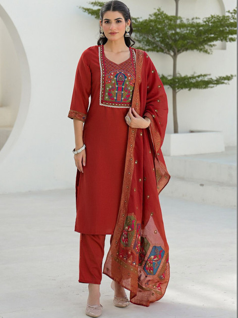 SKYLEE Women Ethnic Motifs Embroidered Regular Thread Work Kurta with Trousers & With Dupatta