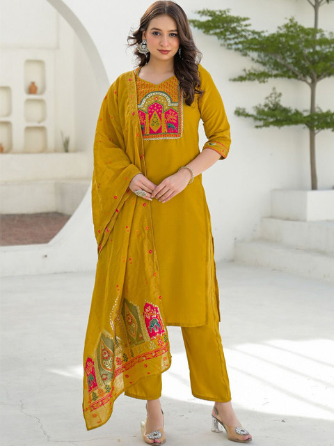 SKYLEE Women Ethnic Motifs Embroidered Regular Kurta with Trousers & With Dupatta