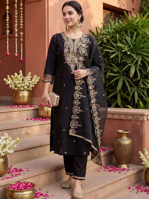 Indo Era Women Ethnic Motifs Embroidered Regular Thread Work Liva Kurta with Trousers & With Dupatta - Image 6