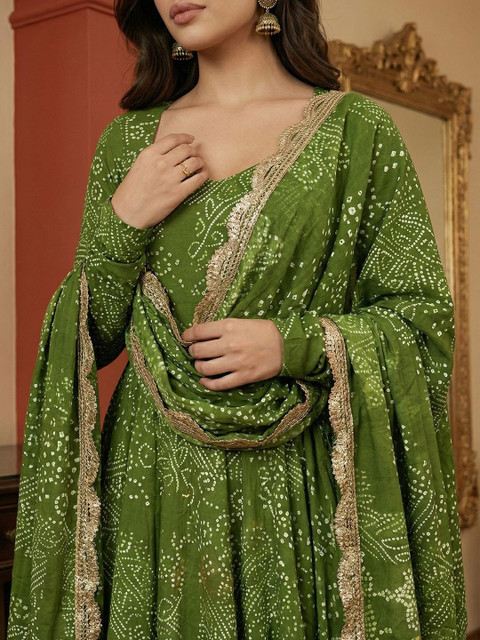 Sangria Women Printed Kurta & Trousers With Dupatta - Image 5