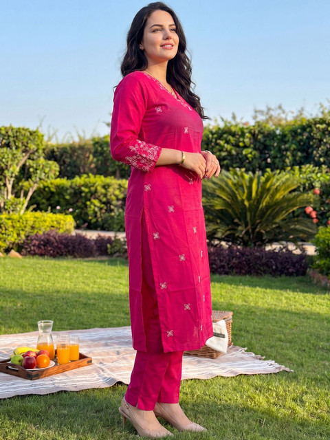 Indo Era Women Floral Embroidered Regular Pure Cotton Kurta with Trousers - Image 3