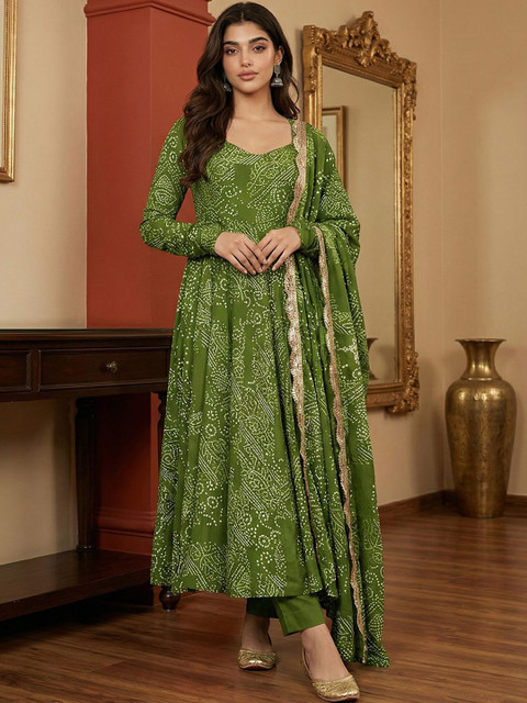 Sangria Women Printed Kurta & Trousers With Dupatta - Image 3