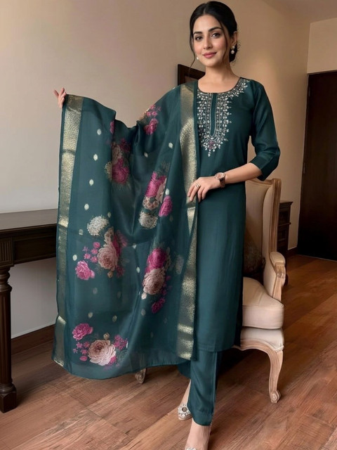ZILVIRA Women Floral Embroidered Regular Thread Work Kurta with Trousers & With Dupatta