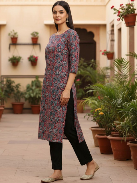 Milvia Women Ethnic Motifs Printed Crepe Kurta - Image 3