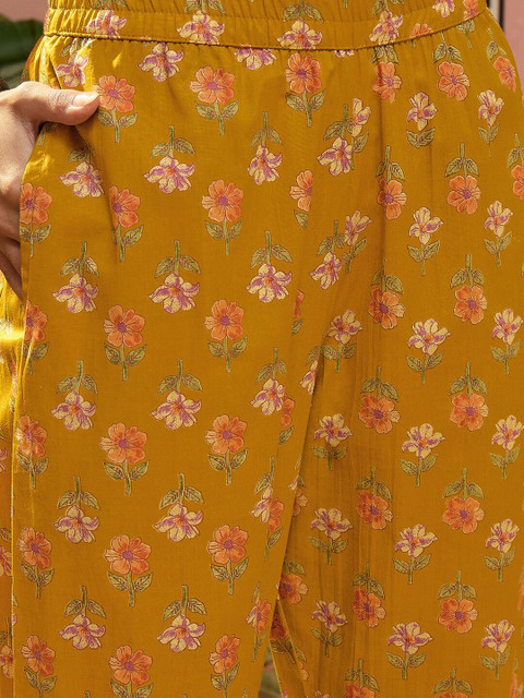 SKYLEE Floral Printed Top with Palazzos - Image 4