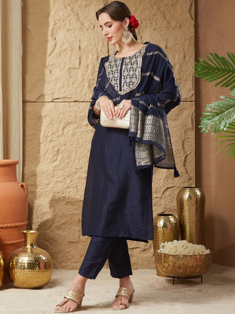 Fabhuman Women Ethnic Motifs Embroidered Regular Thread Work Kurta with Trousers & With Dupatta