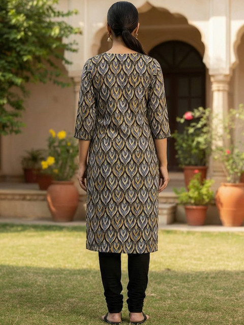 Milvia Women Paisley Printed Indie Prints Crepe Kurta - Image 6
