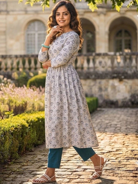 RUNAYA NX Romantic Florals Printed Tunic with Trousers - Image 4