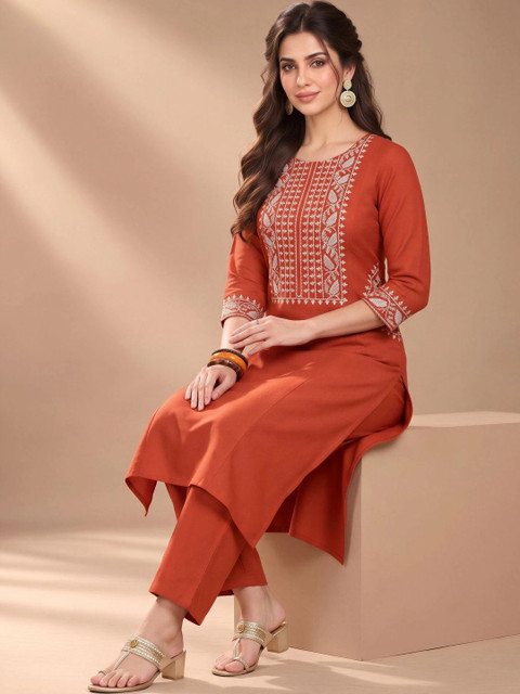 Varanga Embroidered Round Neck Kurta With Trousers - Image 5