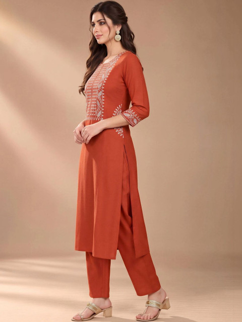 Varanga Embroidered Round Neck Kurta With Trousers - Image 3