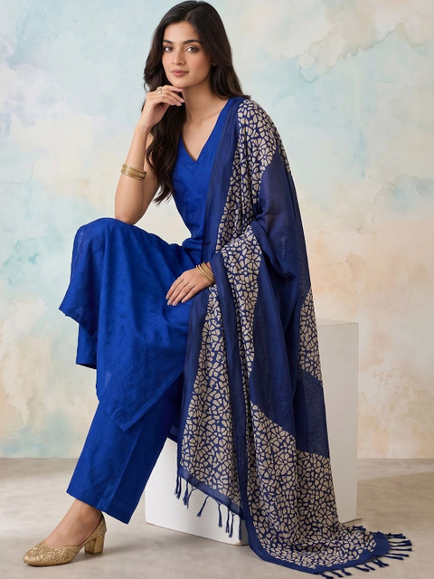AADVIKA Women Ethnic Motifs Regular Kurta with Palazzos & With Dupatta - Image 4