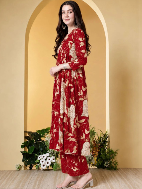 AMOUS Women Floral Printed Empire Kurta with Palazzos - Image 2