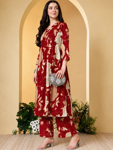 AMOUS Women Floral Printed Empire Kurta with Palazzos - Image 7