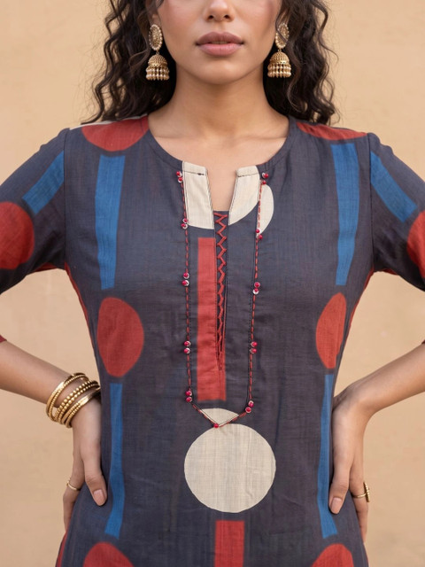 fusion by glitchez Women Geometric Printed Keyhole Neck Kurta - Image 5