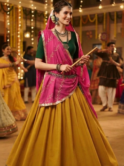 Dupatta Bazaar Embroidered Linen Dupatta with Sequinned - Image 7