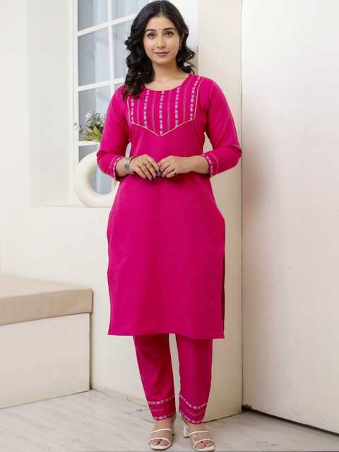 Auzanoor Collection Women Ethnic Motifs Embroidered Regular Thread Work Pure Wool Kurta with Trousers - Image 5